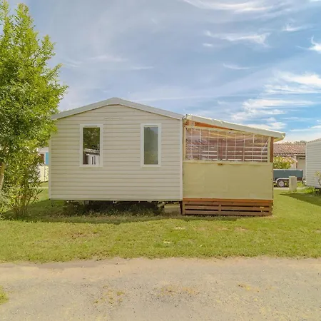 Cozy Stacaravan In Saint-Georges-De-Didon 3* Saint-Georges-de-Didonne