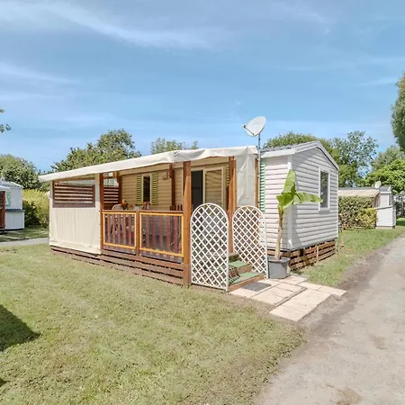 Cozy Stacaravan In Saint-Georges-De-Didon Saint-Georges-de-Didonne