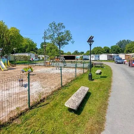 Cozy Stacaravan In Saint-Georges-De-Didon 3* Saint-Georges-de-Didonne